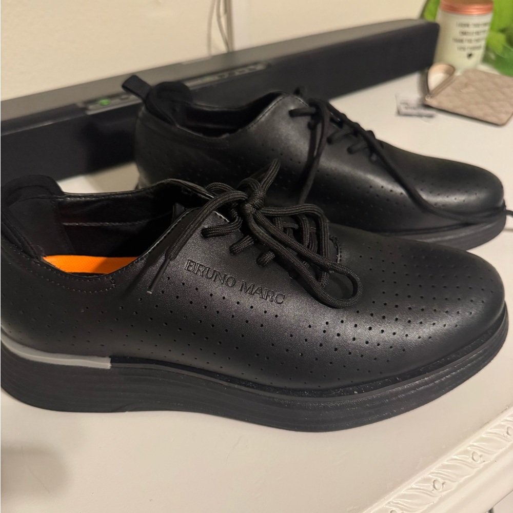 Men’s dress shoes